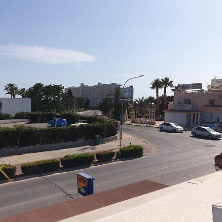 Ahoy Deluxe Apts Apartamento Agia Napa Exterior foto