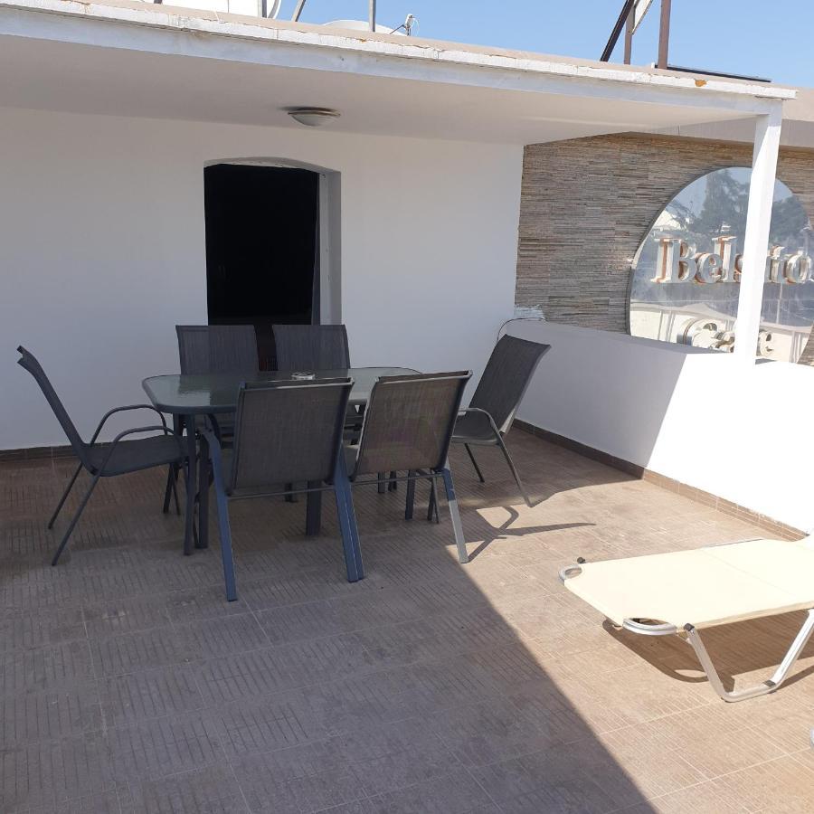 Ahoy Deluxe Apts Apartamento Agia Napa Exterior foto